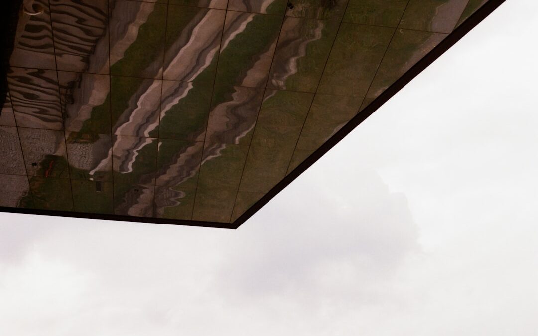 الفرق بين المظلات الحديدية والمظلات القماشية للبيوت